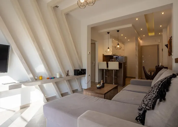 Homevision - 1 Gbit Ac Quiet Bright Apartament *